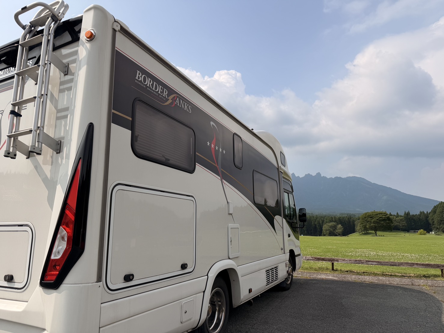 探偵社と気づかれない完全ステルス仕様の外観